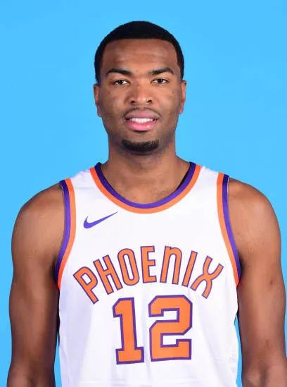 巴黎方面进 巴黎方面进