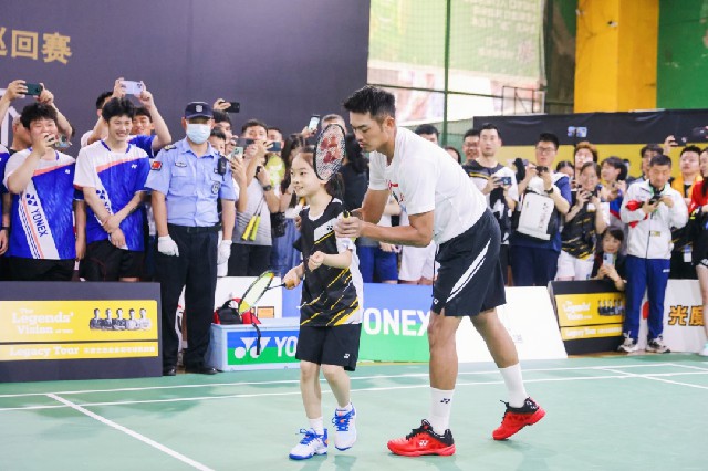 待他重回巅 待他重回巅